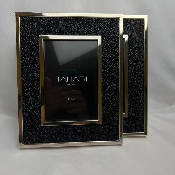 Tahari Frames Set of Four NEW Black & Silver 4x6 Photos Black Velvet Backing - Picture 9 of 11